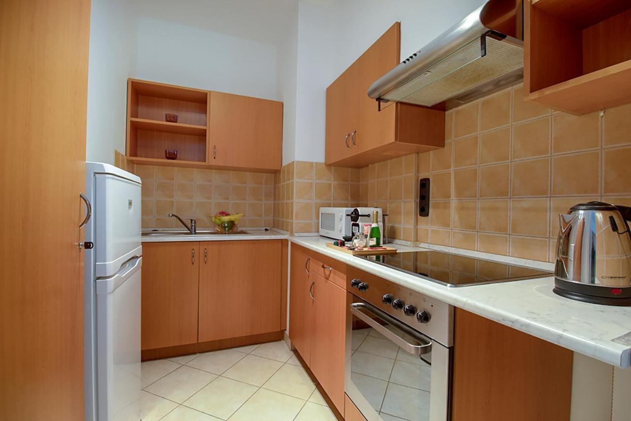 بودابست Lotus Apartments Gozsdu المظهر الخارجي الصورة