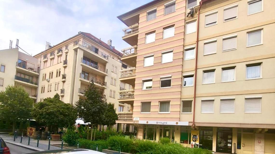 بودابست Lotus Apartments Gozsdu المظهر الخارجي الصورة